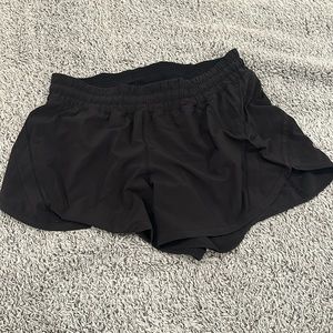 Lululemon shorts black